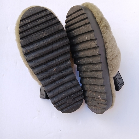 Ugg Super Fluff Closed Toe Slippers Green - Picture 10 of 10